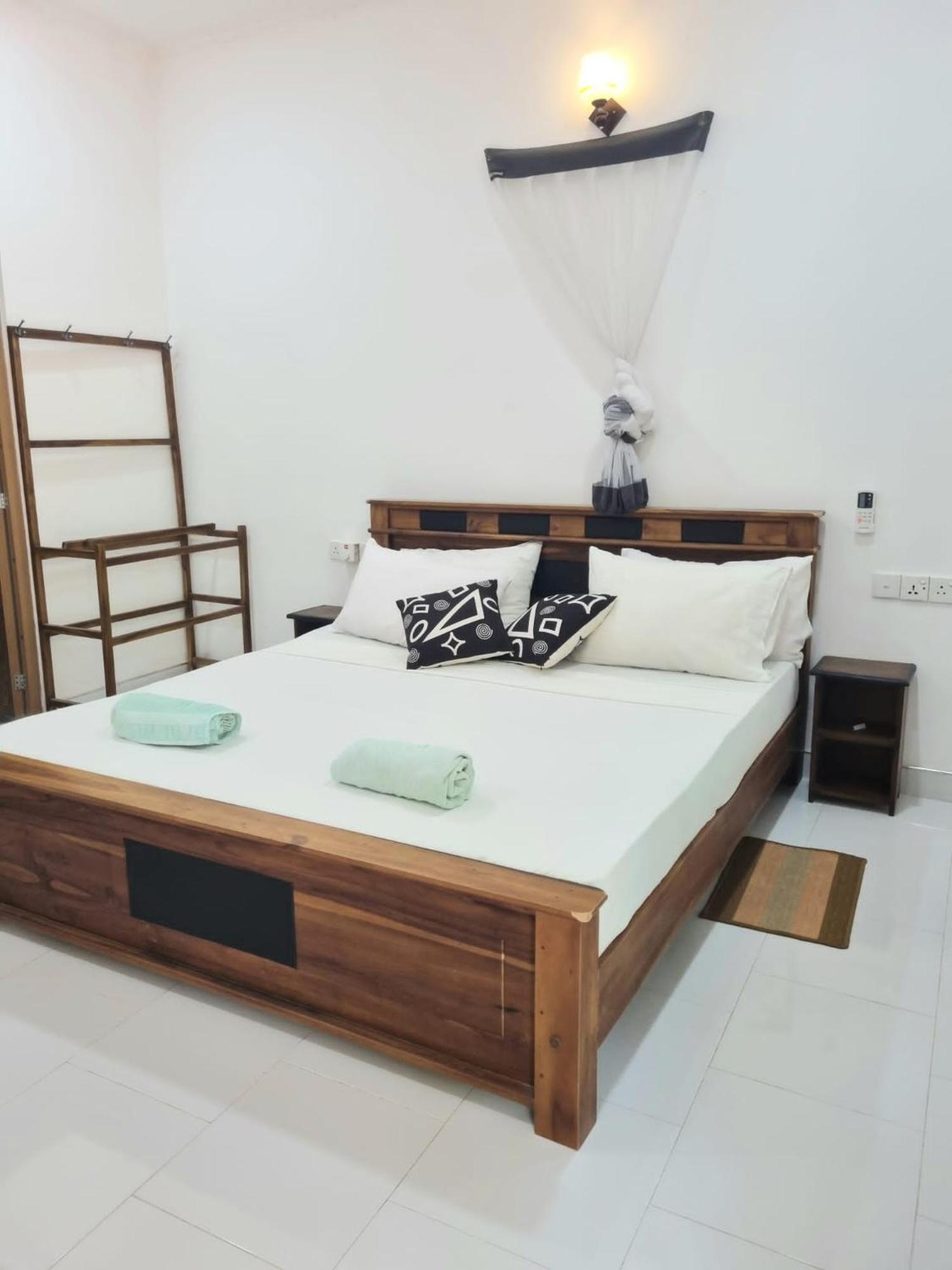 Sunrise Cottage 锡吉里亚 外观 照片