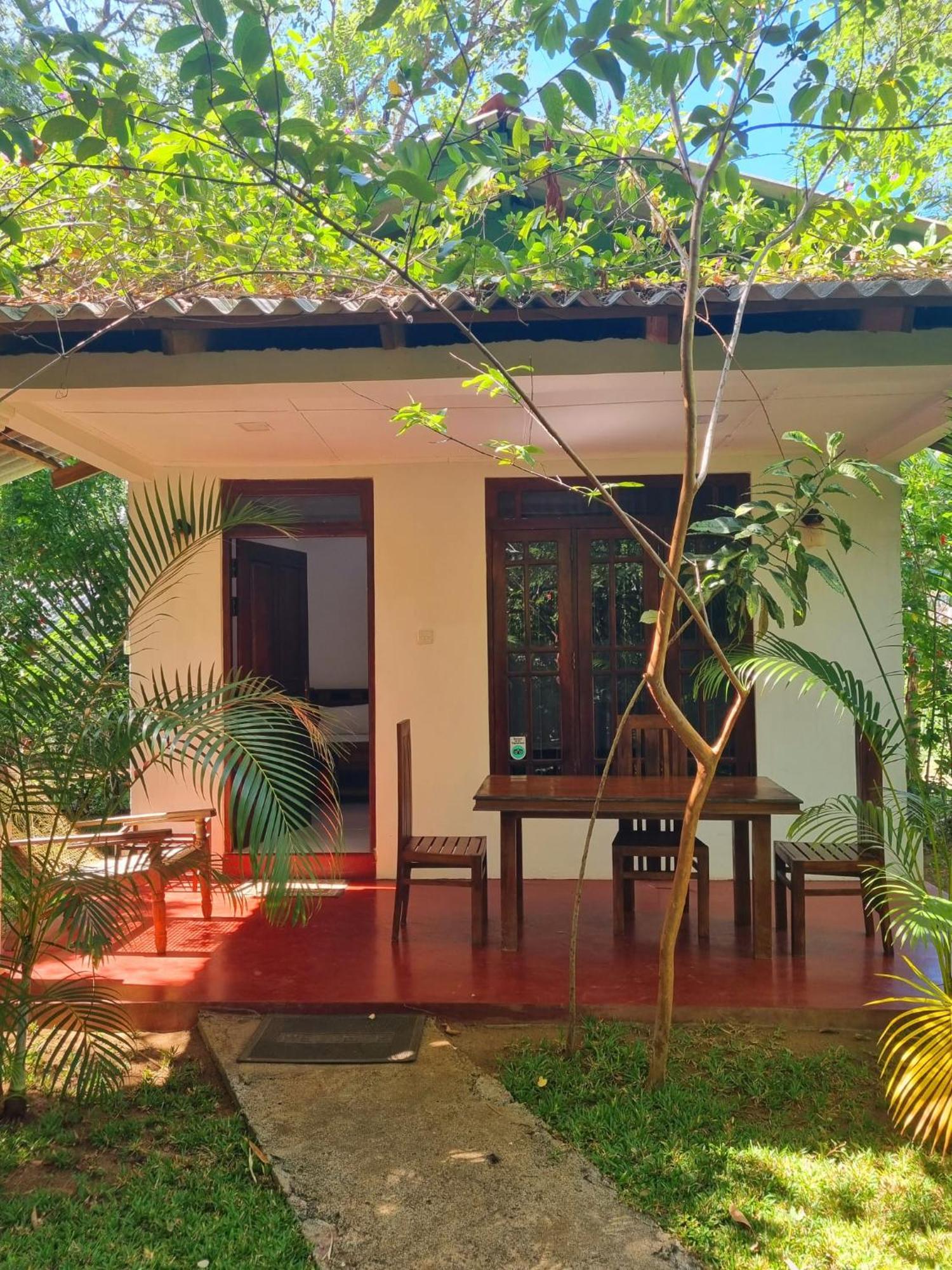 Sunrise Cottage 锡吉里亚 外观 照片