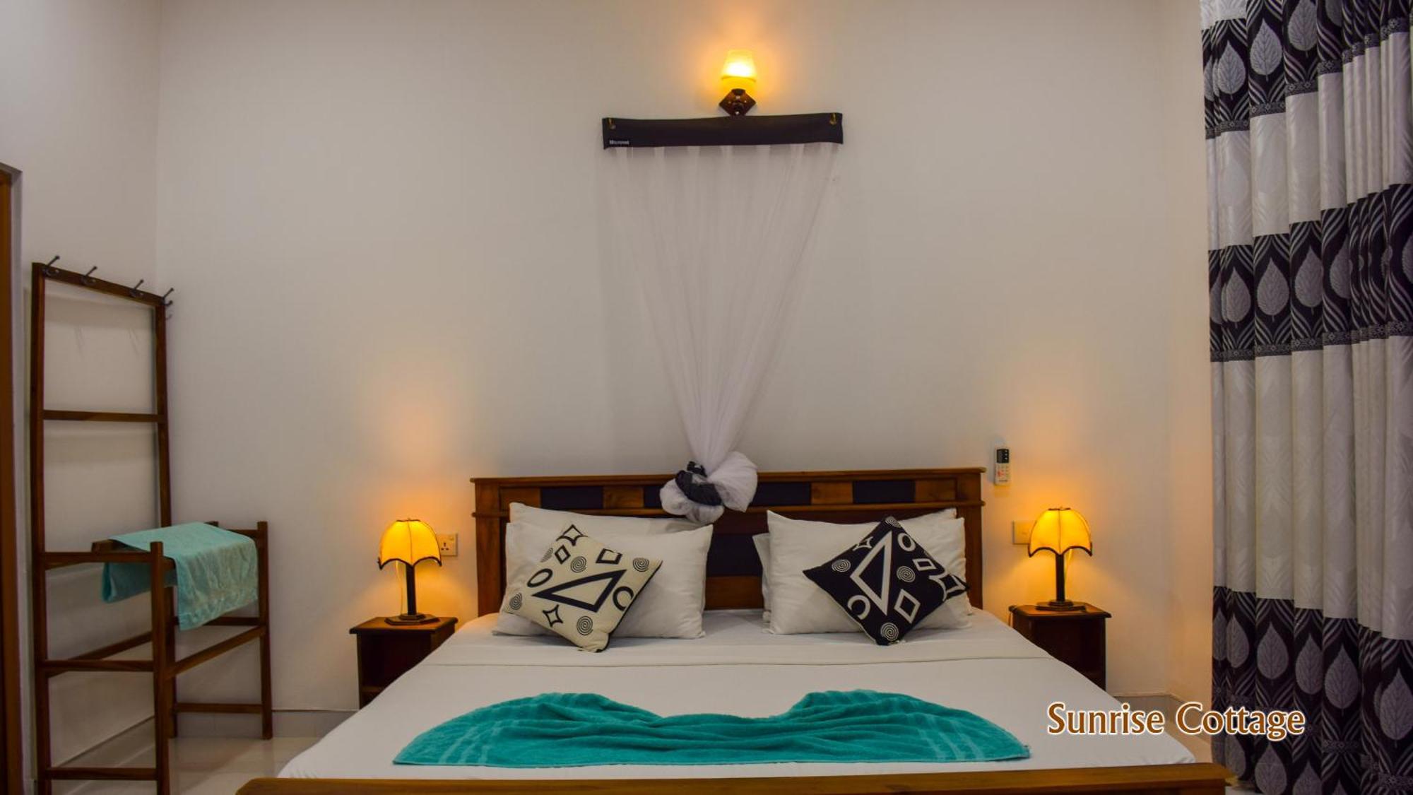 Sunrise Cottage 锡吉里亚 外观 照片
